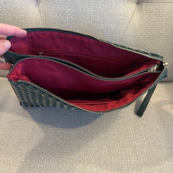 Versatile Crossbody, Wristlet or Clutch Leather Bag - Women's - Never Used - Picture 7 of 9